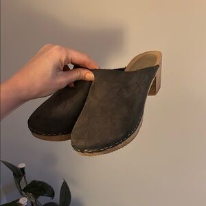 Women's Black Leather Clogs